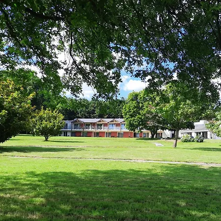La Villa Des Golf.E.S Theix Buitenkant foto